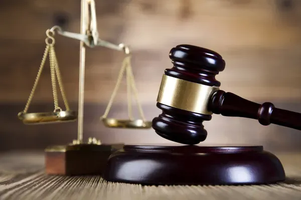 depositphotos_41648917-stock-photo-justice-scale-and-gavel