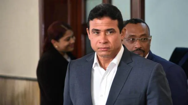 mp-de-vivir-en-vivienda-asignada-adan-caceres-paso-a-la-opulencia-focus-0-0-608-342